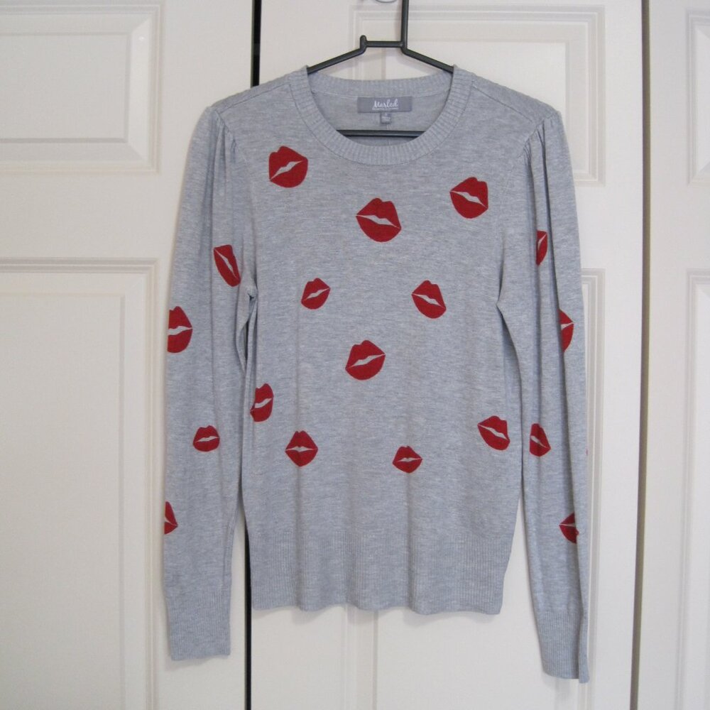 NWT Marled Gray Sweater with Red Lip Pattern